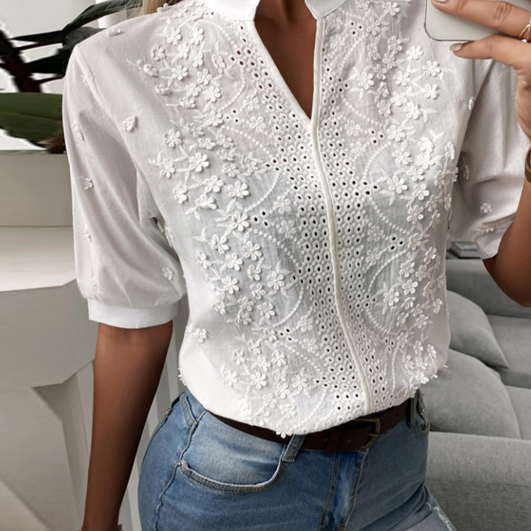 Viviane Milano - V-neck lace blouse 